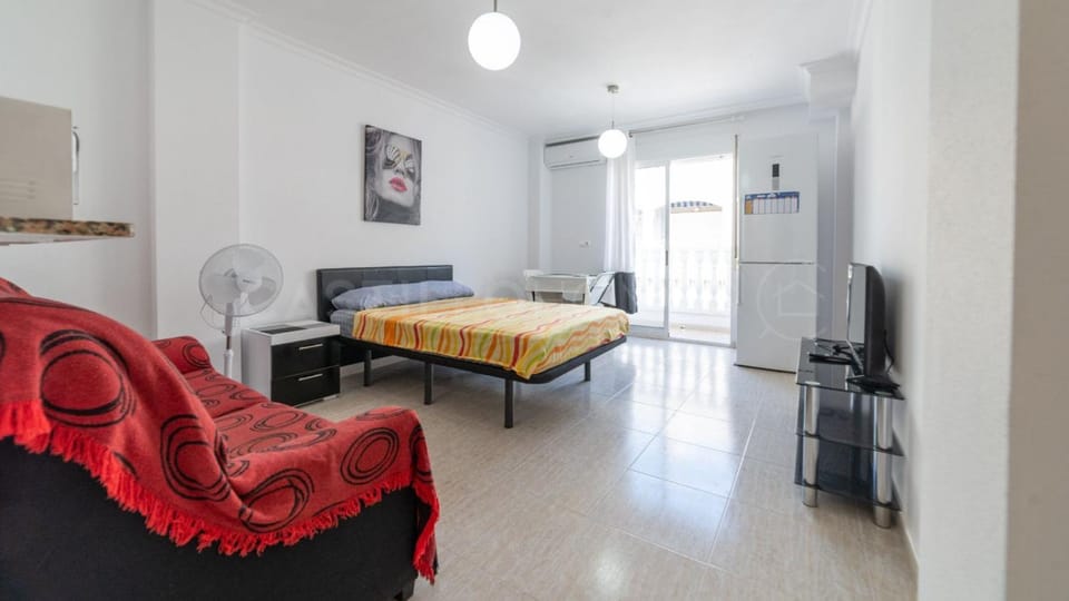 Appartment studio Playa Los Locos 100 meters from the beach Apartment in Torrevieja