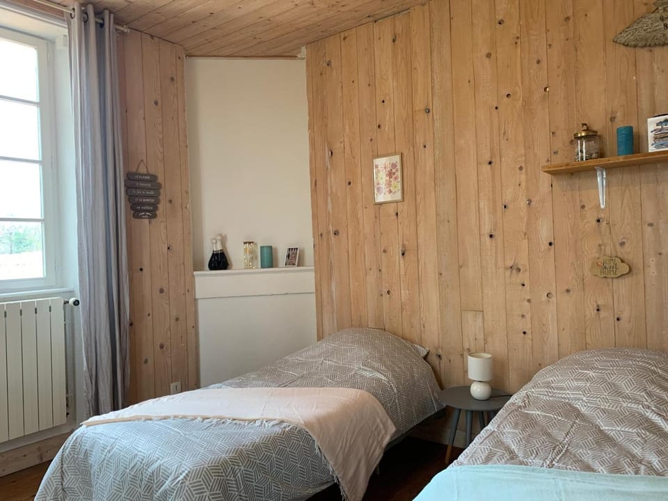 Maison de charme séjour à la ferme La Petite Sabliere House in Marennes-Hiers-Brouage