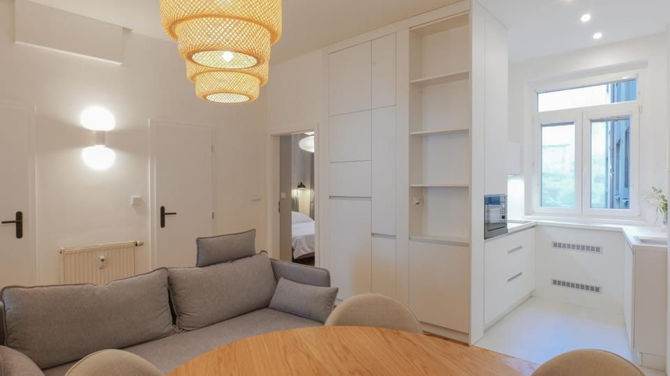 Kitchen or kitchenette, Living room, Seating area