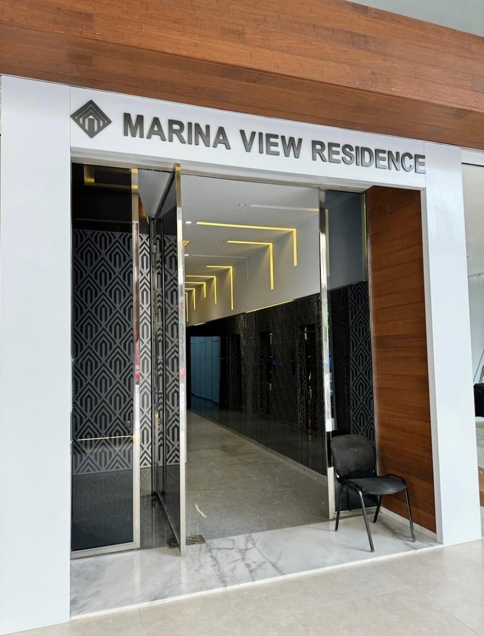 Property building, Facade/entrance