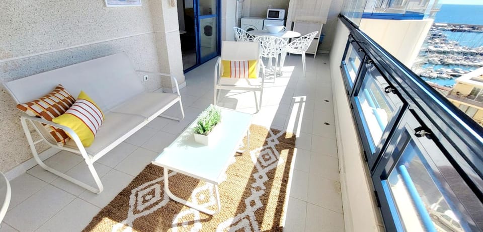 Patio, Balcony/Terrace, Sunrise, Sunset, microwave, washing machine