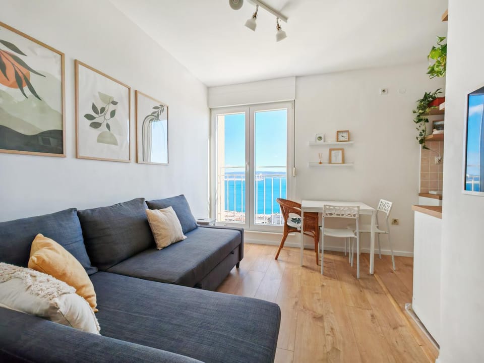 TV and multimedia, Living room, Dining area, Sea view, air conditioner