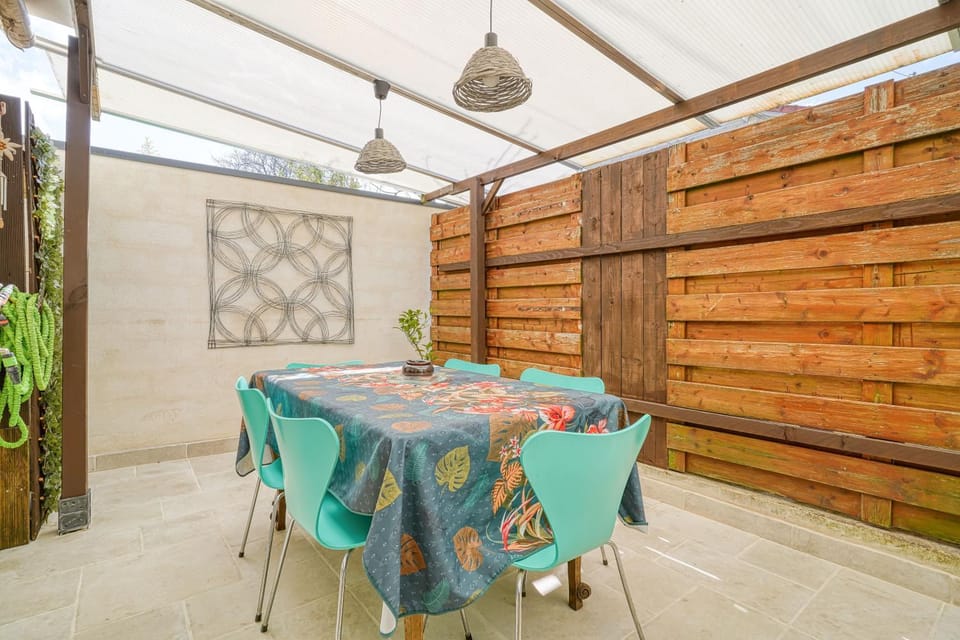 F2 Brunoy avec terrasse couverte Apartment in Île-de-France