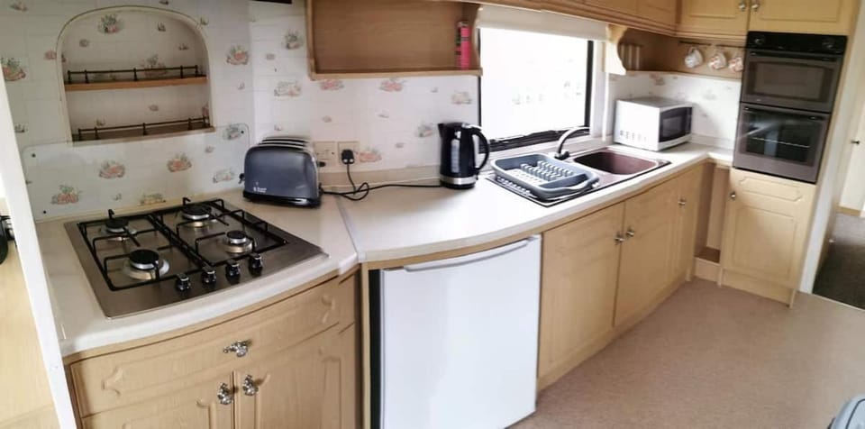 3 Bedroom Caravan in Rural Area - Limerstone Apartment in New Forest District