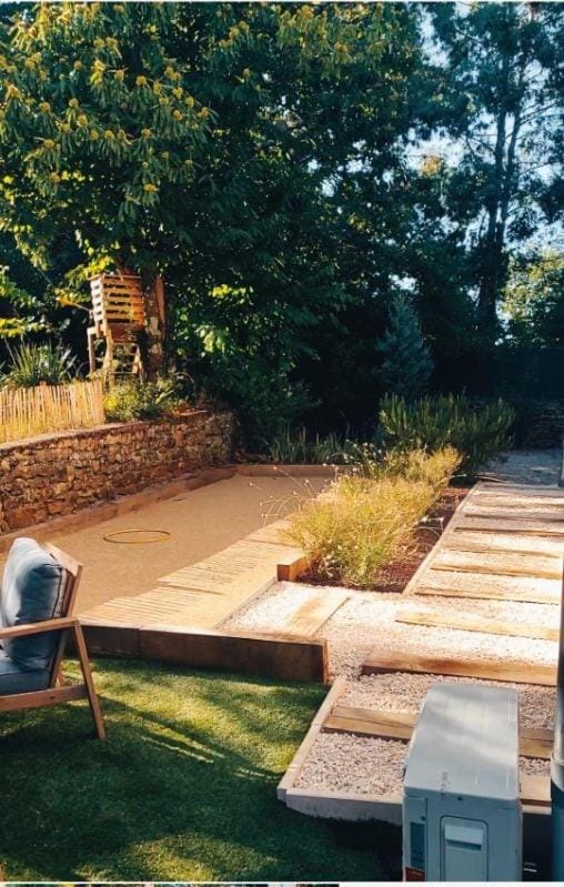 Logement lumineux bord de forêt Apartment in Provence-Alpes-Côte d'Azur