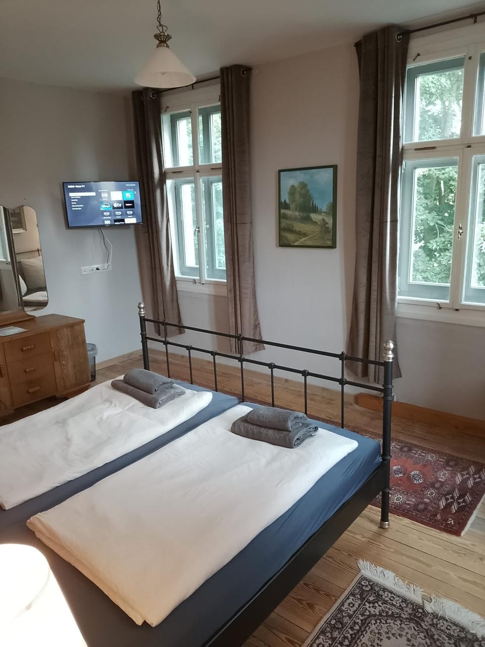 Schloßpension Hummelshain Bed and Breakfast in Thuringia, Germany