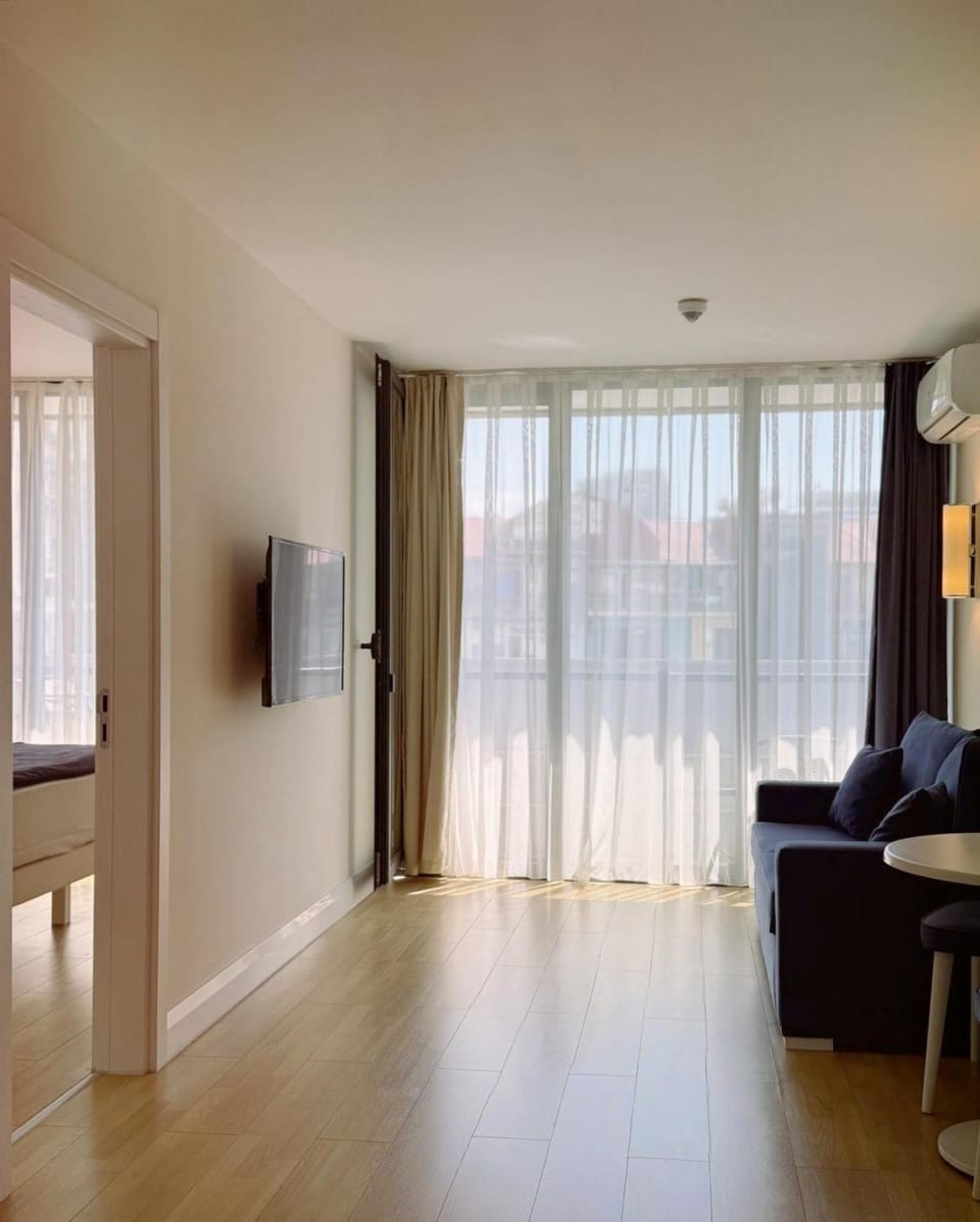 TV and multimedia, Living room, furniture
