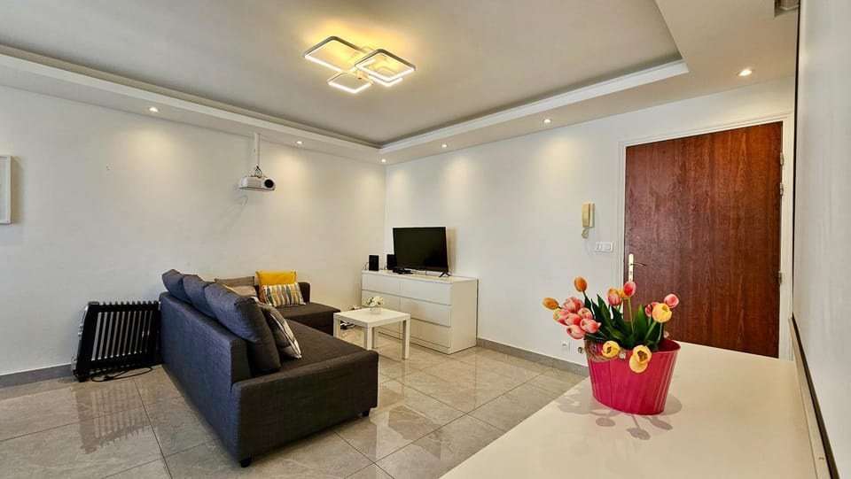 TV and multimedia, Living room, heating
