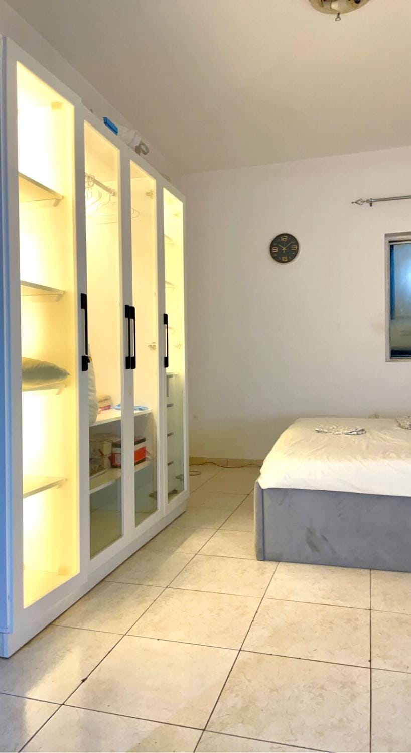 Apartment Familiale Peaceful bedroom and living room Apartment in Al Sharjah