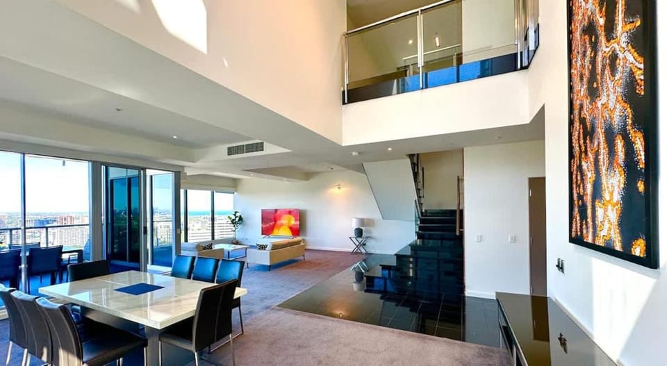 Living room, Seating area, Dining area