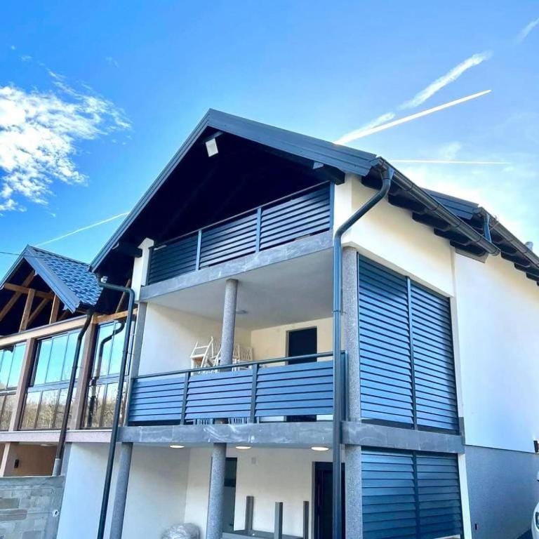 Property building, Balcony/Terrace