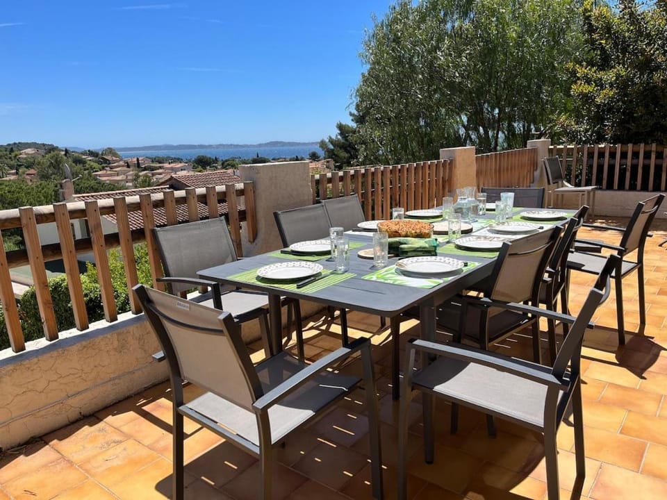 Patio, Balcony/Terrace, Dining area, Sea view