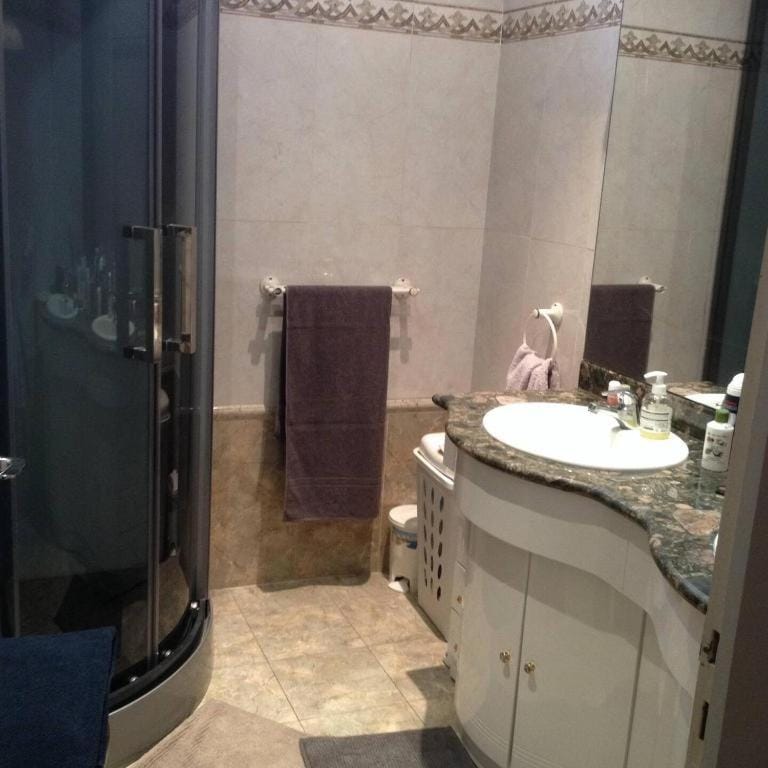 1 chambre chez l'habitant maison jardin coeur de ville Apartment in Auvergne-Rhône-Alpes