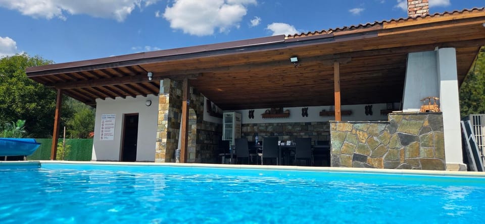 Къща за гости Брязово House in Bulgaria