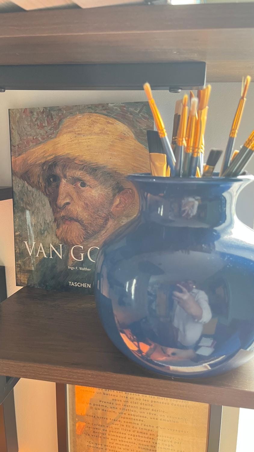 Library, Decorative detail