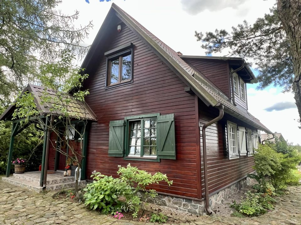 Dom Zielarki na Kaszubach - widok na jezioro, sauna, balia House in Pomeranian Voivodeship