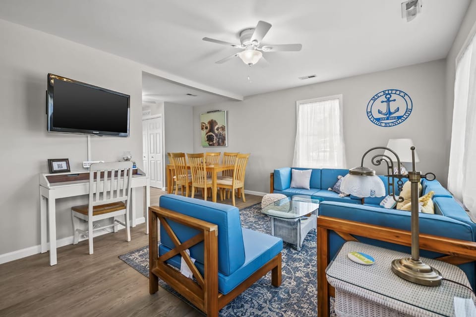 Kitty's Bayside Bungalow House in Chincoteague Island