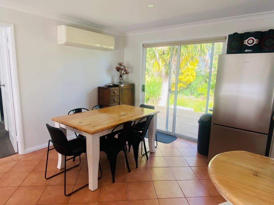 6 Wrights Close, Mallacoota House in Mallacoota