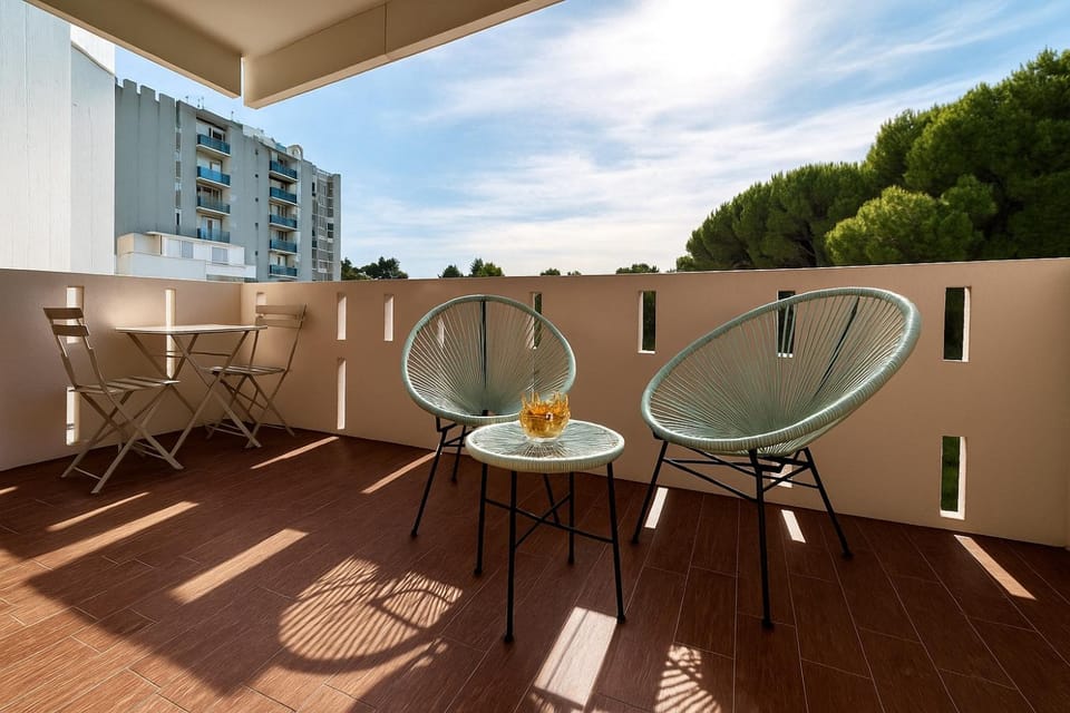 View (from property/room), Balcony/Terrace, Seating area