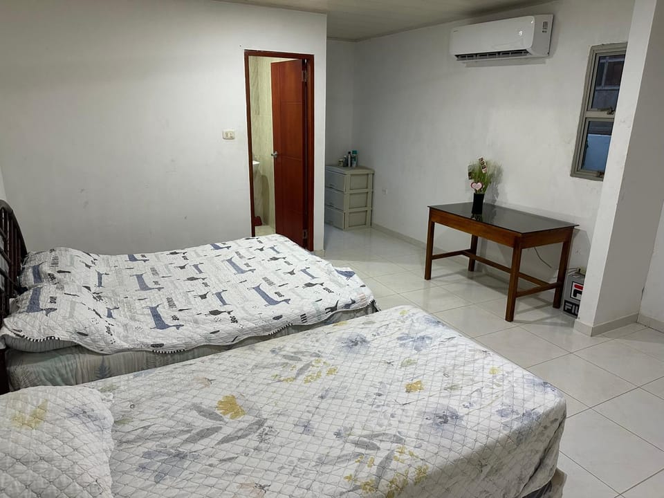 Photo of the whole room, Bedroom, air conditioner