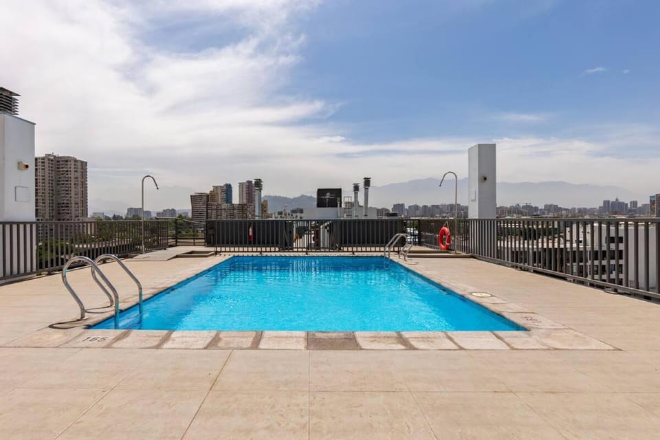 Day, Swimming pool, sunbed