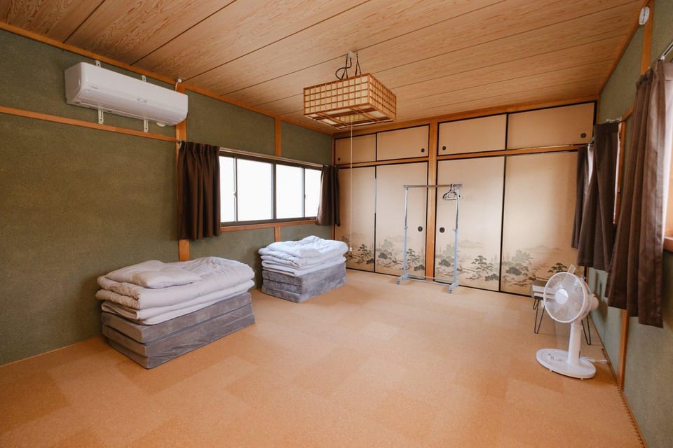 なまけ者の宿 Bed and Breakfast in Japan