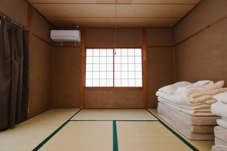なまけ者の宿 Bed and Breakfast in Japan