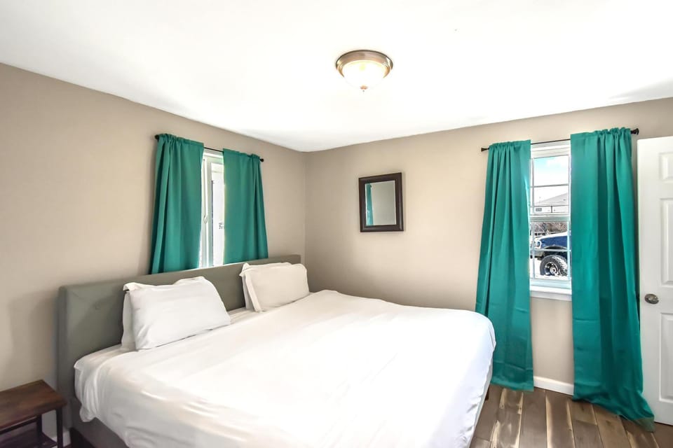 Dog Friendly and Family Sized Home in Denver Perfect for Your Furry Friend House in Denver