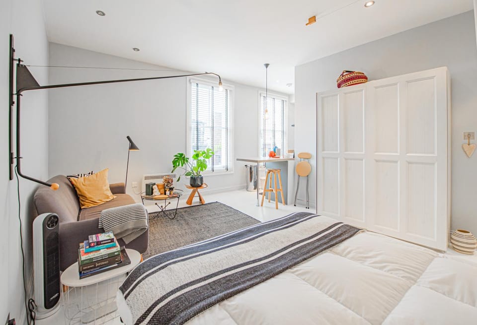 Stylish & Chic Studio- Prime Notting Hill Location Apartment in City of Westminster