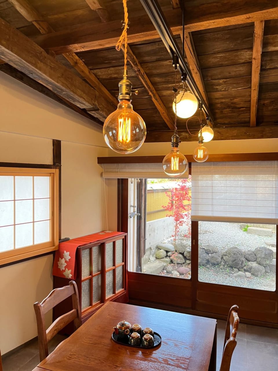 Living room, Photo of the whole room, Dining area