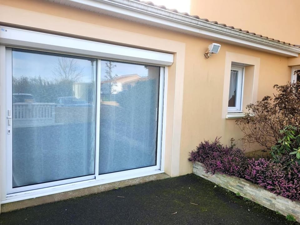 Studio indépendant à 5 minutes du Puy DuFou Apartment in Pays de la Loire