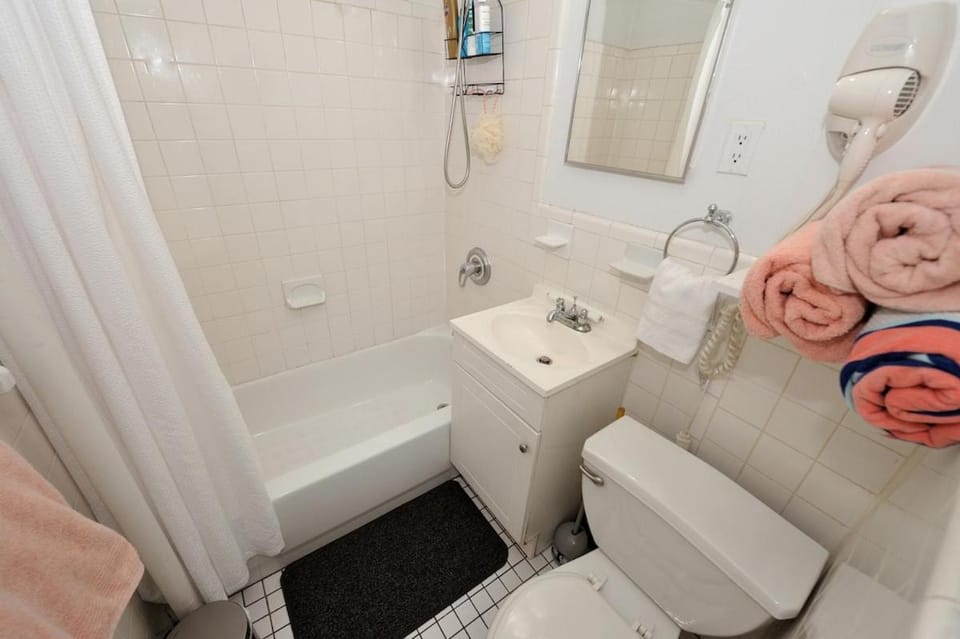 Prime Location Murray Hill! Grand Central Station!, June To Aug 90 Days Stay Required Apartment in Midtown