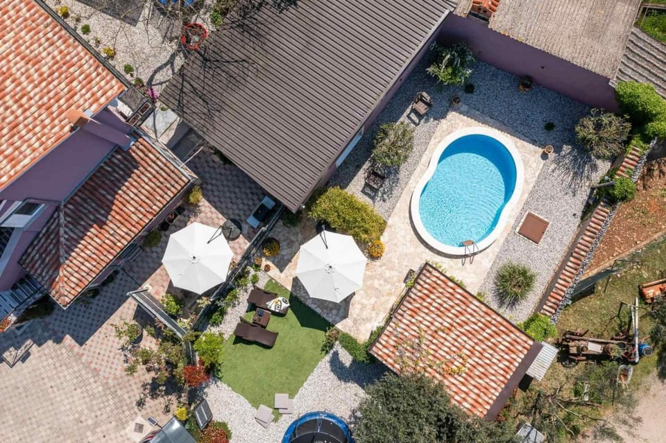 Arwen, Apartment with pool Apartment in Istria County