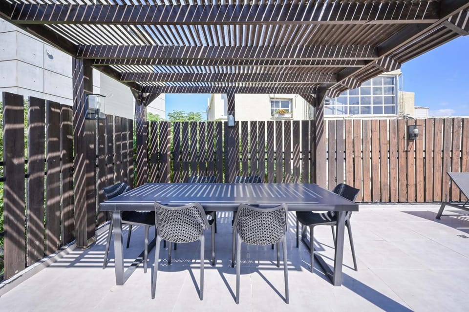 Balcony/Terrace, Dining area