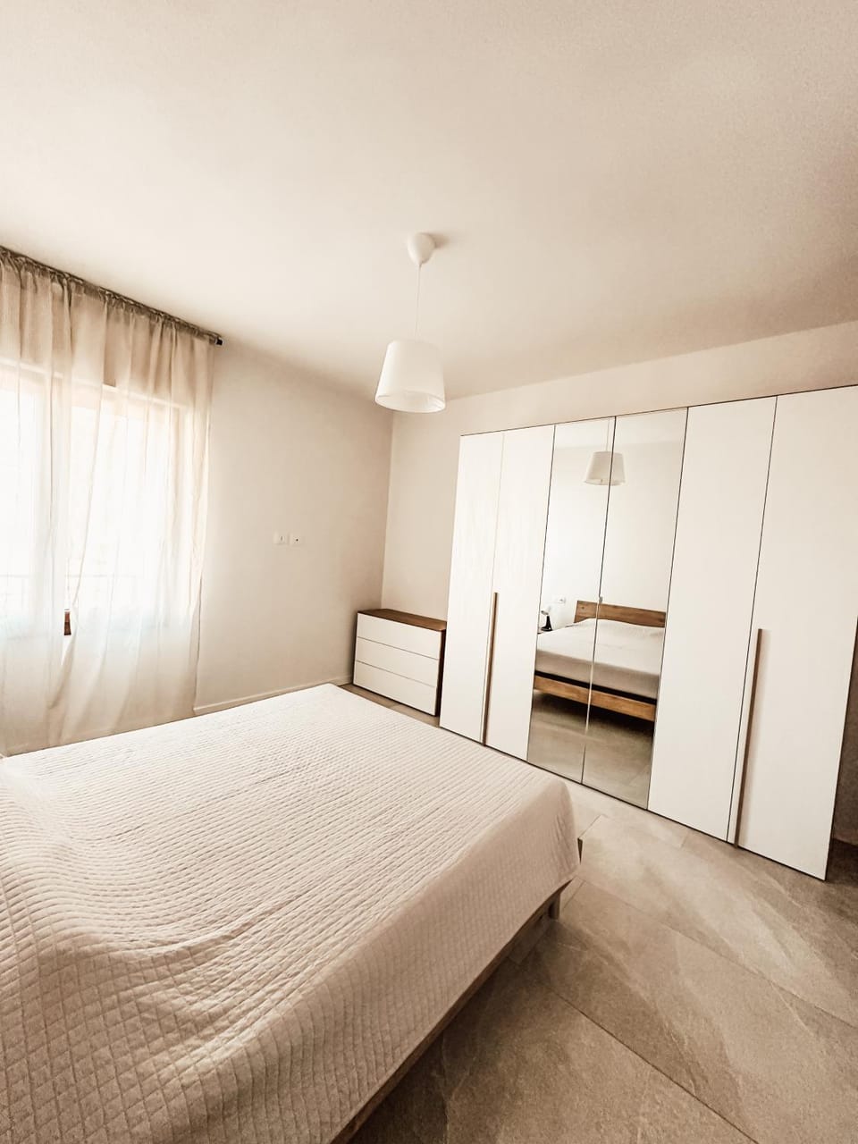 Bed, Photo of the whole room, Bedroom, wardrobe