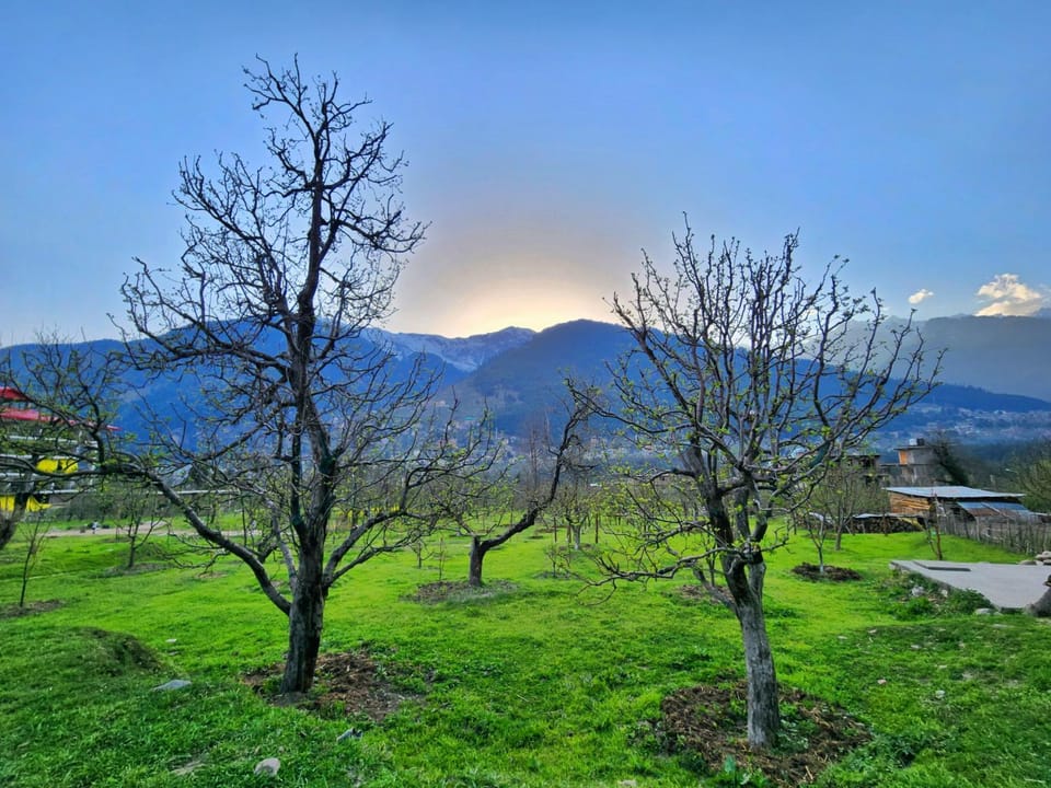 Kundan Hotel and Restaurant Hotel in Manali