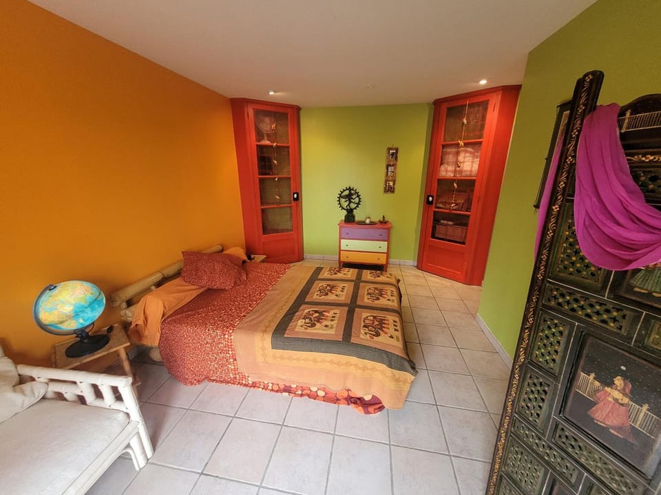 Sepmes - Le Saut du Loup Bed and Breakfast in Centre-Val de Loire