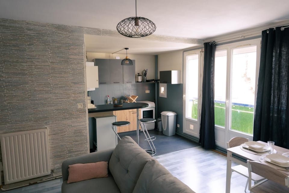 Kitchen or kitchenette, Living room, Dining area, oven, stove