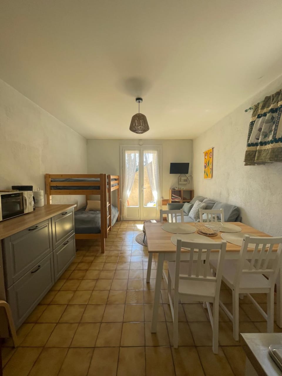 Kitchen or kitchenette, Dining area, pet friendly, toaster