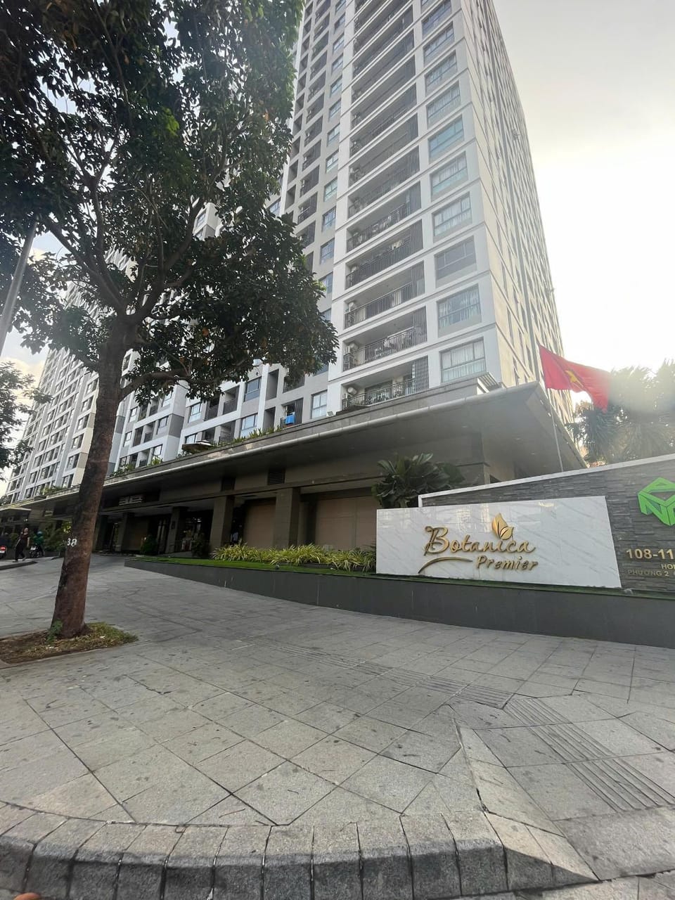 Property building, Day