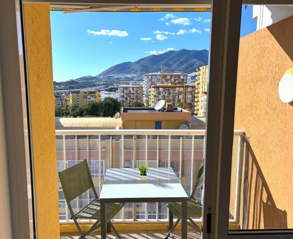 Evans Realty BR Balcón & Vistas al mar & Piscina Apartment in Benalmadena