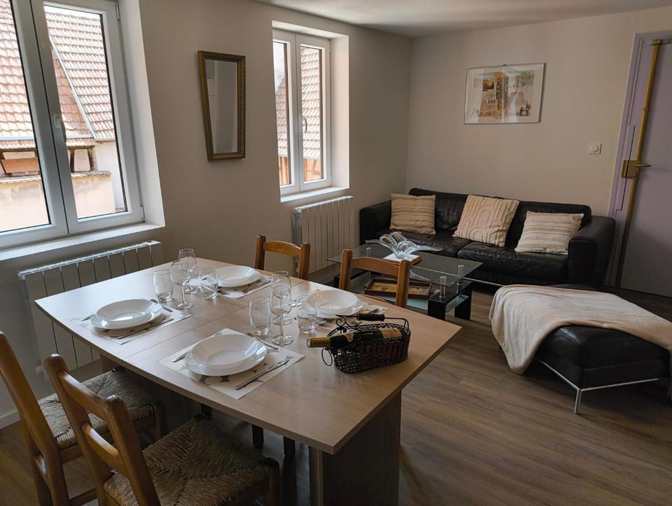 APPARTEMENT DAISY - Au Calme des Vignes - Parking privatif & Animaux Bienvenus Apartment in Grand Est