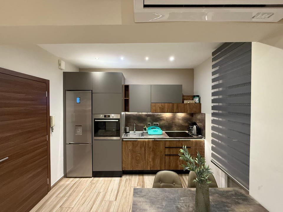 Sunflower Modern Stay Apartment in Kavala