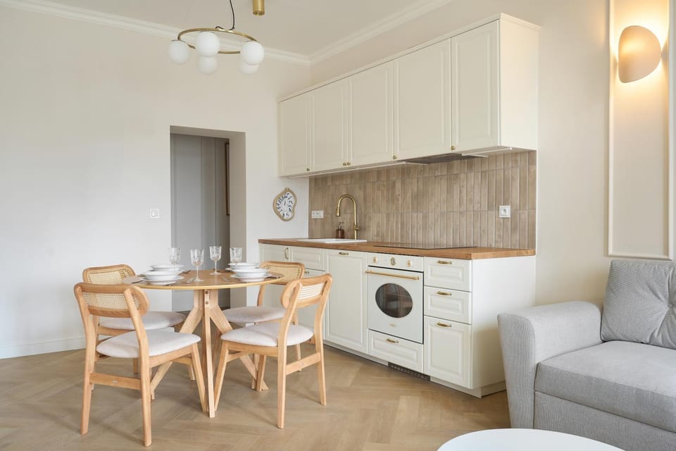 Kitchen or kitchenette, kitchen