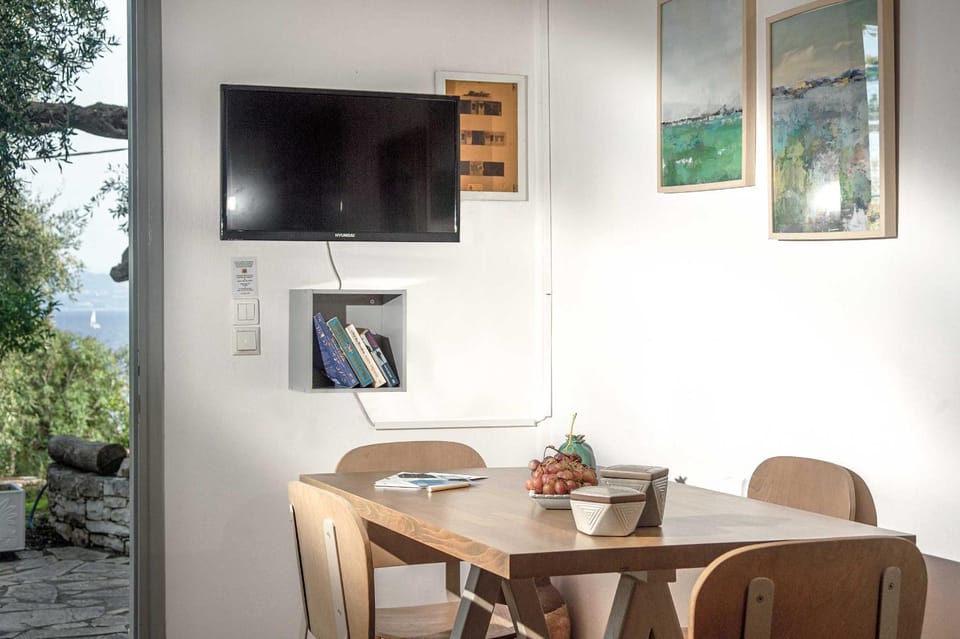 New! Paxosblue suites sea view with private pool Apartment in Peloponnese, Western Greece and the Ionian