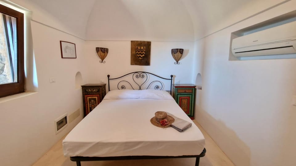 Dammuso Alcyone House in Sicily