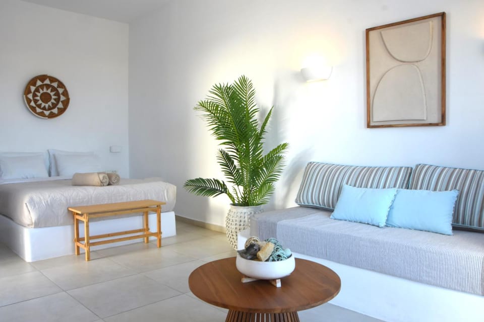 Bed, Living room, Seating area