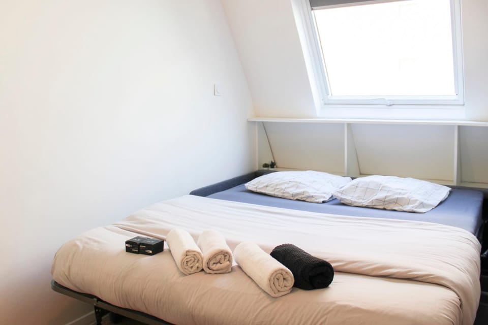 Studio - 2P - Champs Elysées Apartment in Paris