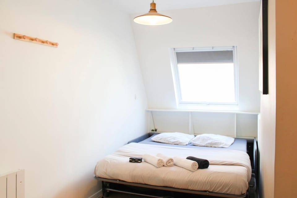 Studio - 2P - Champs Elysées Apartment in Paris