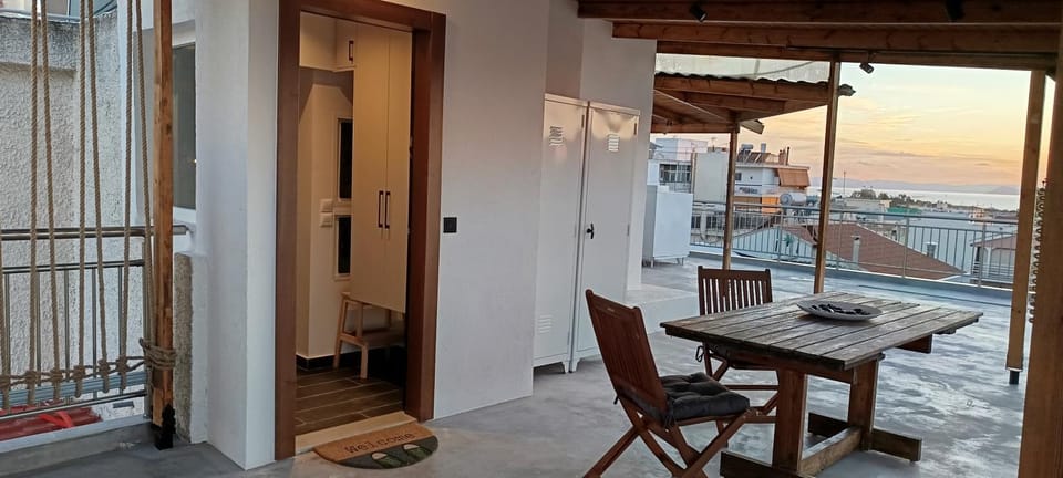 View (from property/room), Balcony/Terrace, Balcony/Terrace, Dining area, Sea view